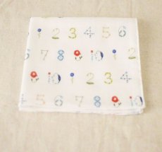 画像1: ゆきはな「花数字」 / 綿100％ トリプルガーゼハンカチ (1)